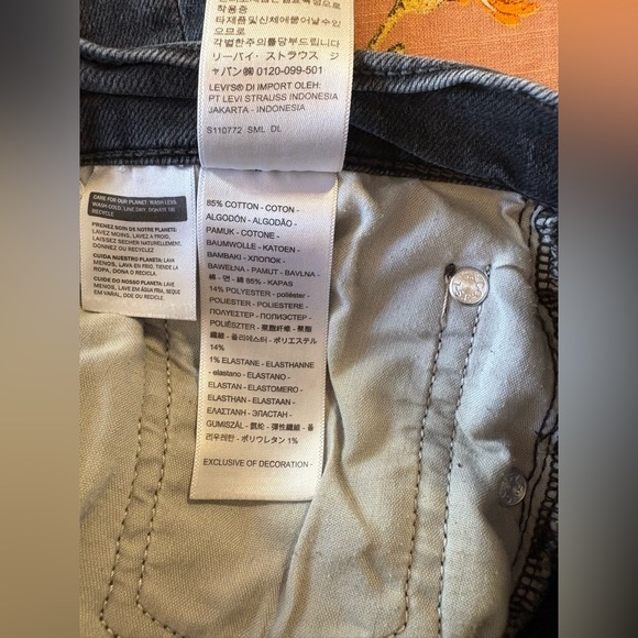 Levi’s Ribcage Straight - full length - Picture 13 of 13